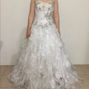 White dress princess style wedding dress brides